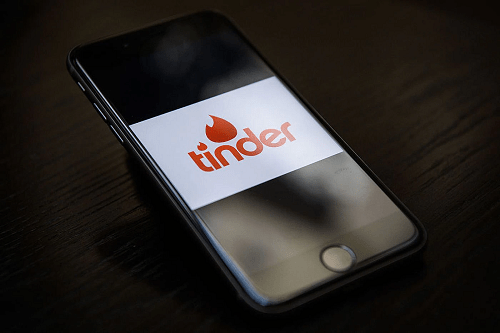 Tinder to roll out panic alarm in app
