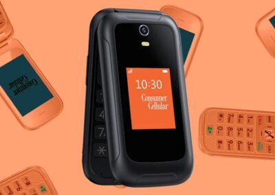 Consumer Cellular is calling Gen Z and boomers with its new flip phone. Will anyone pick up?