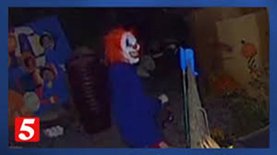 Video: Security Camera Busts Creepy Clown Burglarizing Nashville Business