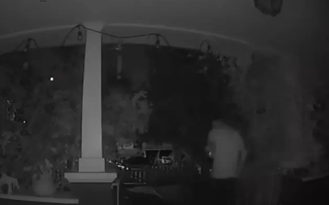 California Naked Intruder Breaks Into Echo Park Home And Eats Everything